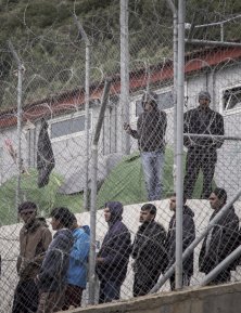 Des migrants attendent dans un camp à Samos, en Grèce, avant d'être déportés vers la Turquie